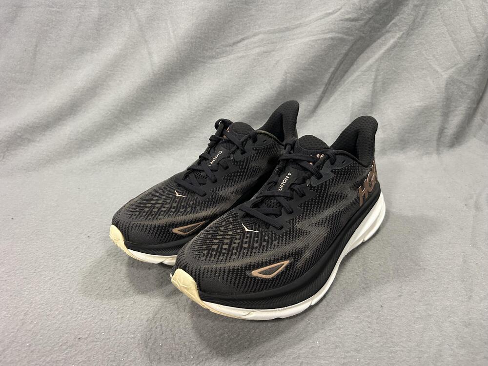 Hoka One One Clifton 9 Shoes Womens Size 9B Black Road Running Everyday